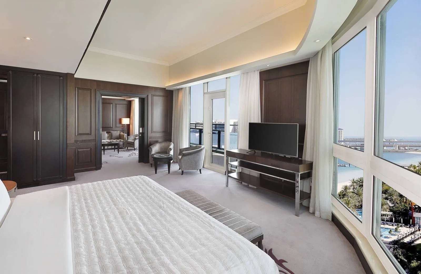 Le Méridien Mina Seyahi Beach Resort & Waterpark 5*