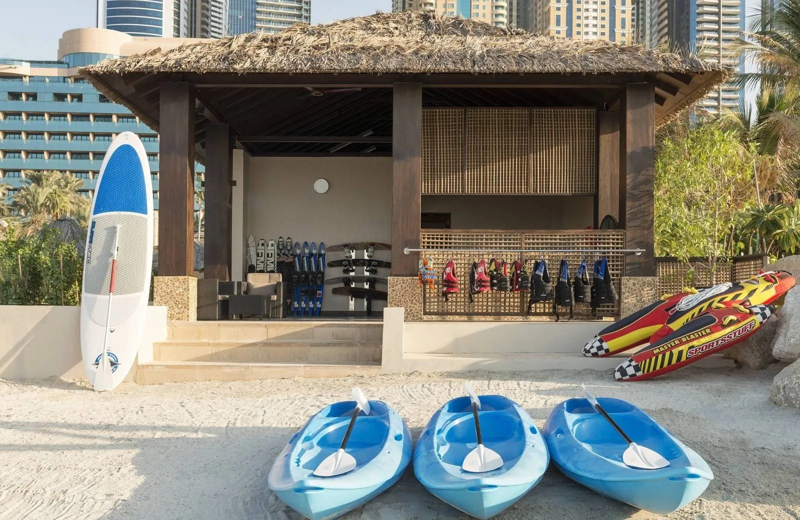 Le Méridien Mina Seyahi Beach Resort & Waterpark 5*