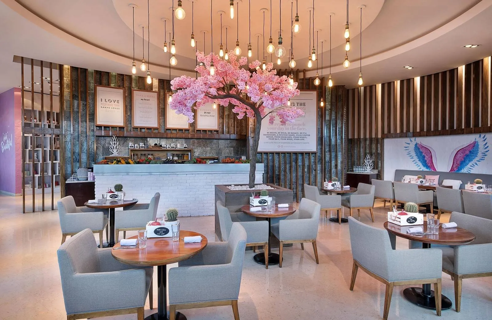 Le Méridien Mina Seyahi Beach Resort & Waterpark 5*