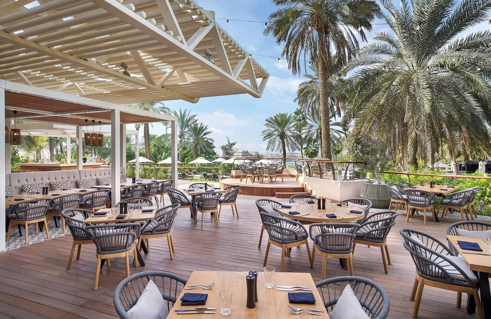 Le Méridien Mina Seyahi Beach Resort & Waterpark 5*