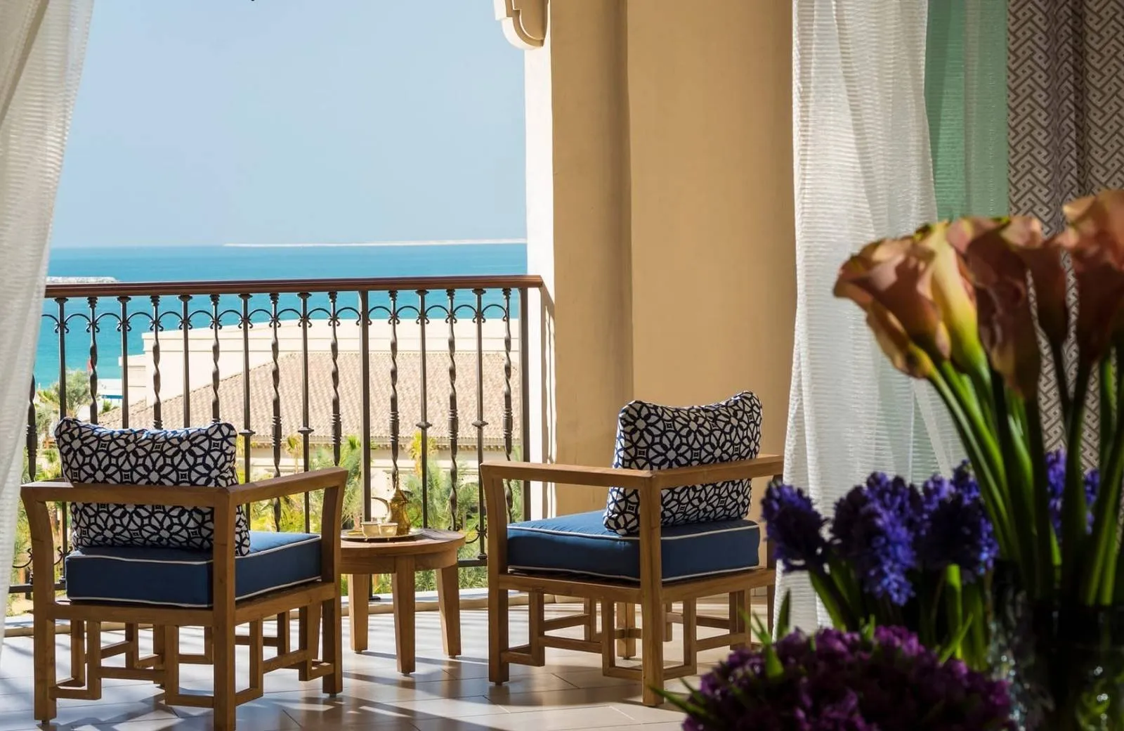 Four Seasons Resort Dubai At Jumeirah Beach 5*