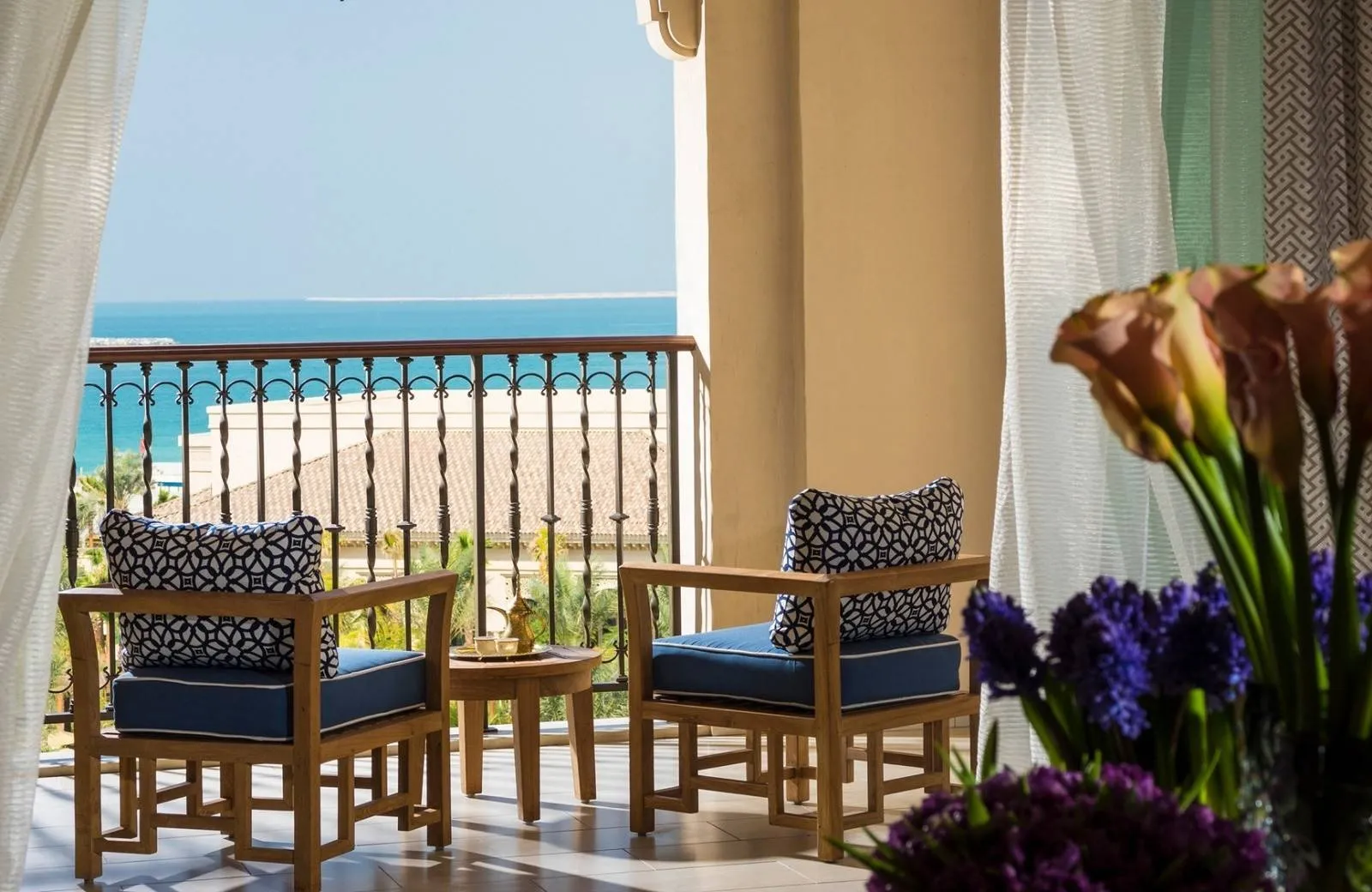 Four Seasons Resort Dubai At Jumeirah Beach 5*