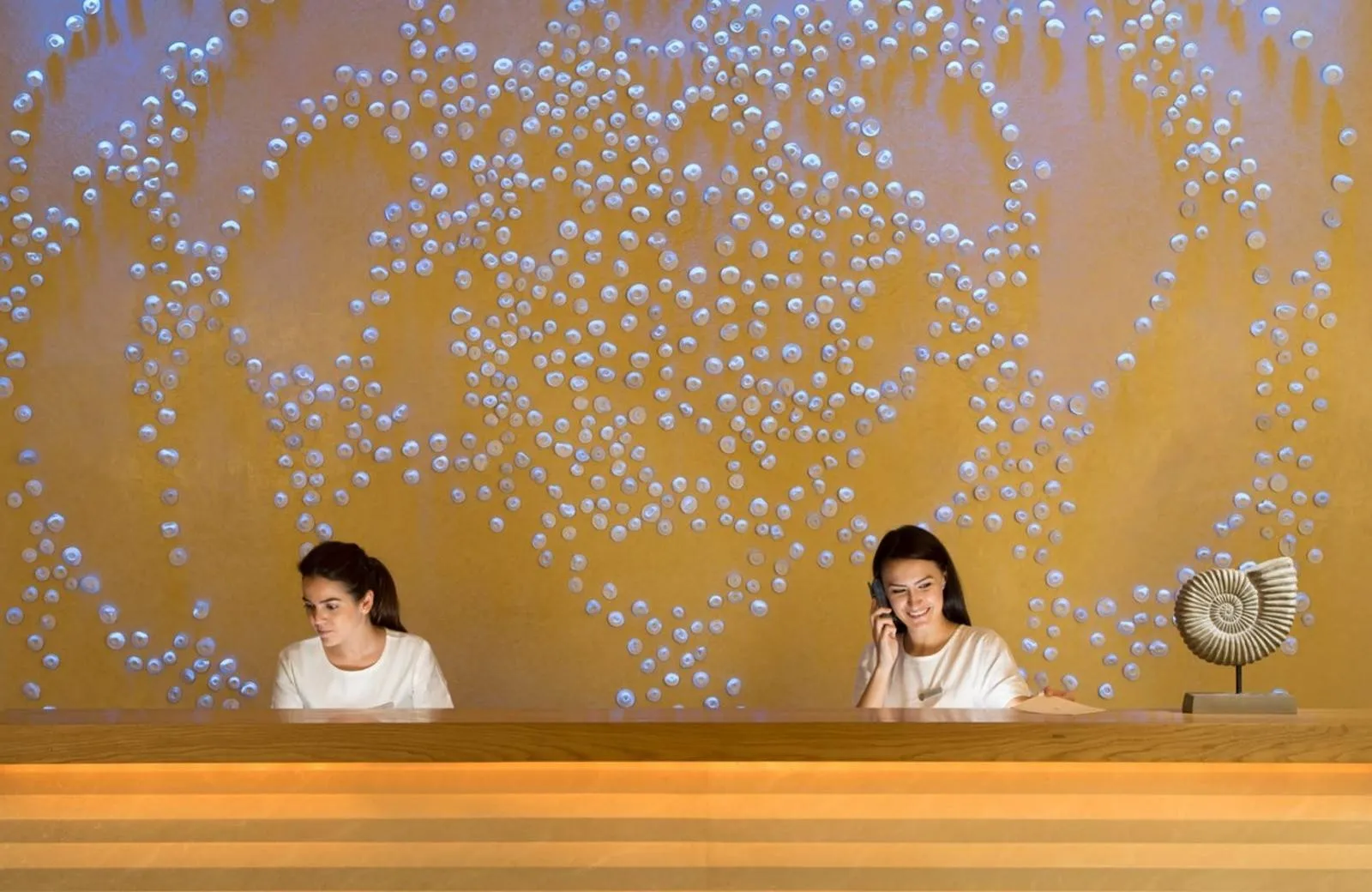 Four Seasons Resort Dubai At Jumeirah Beach 5*