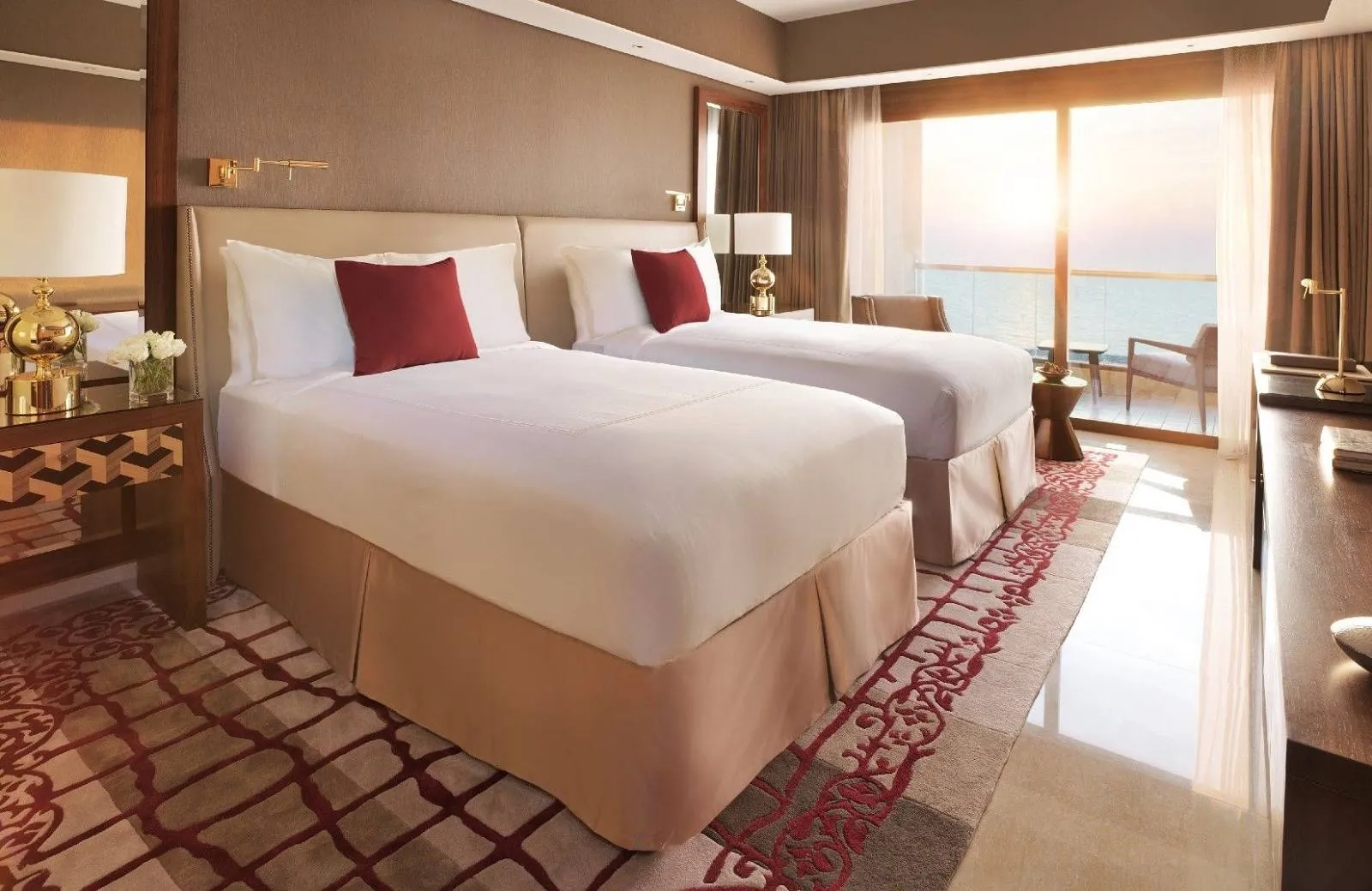 Fairmont Ajman 5*