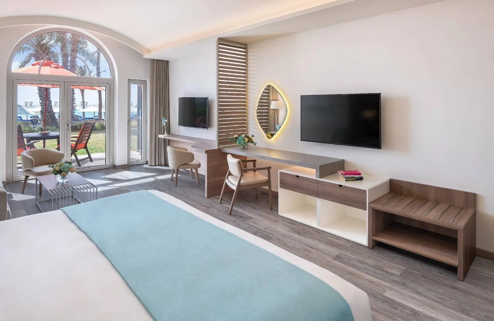 JA Palm Tree Court 5*