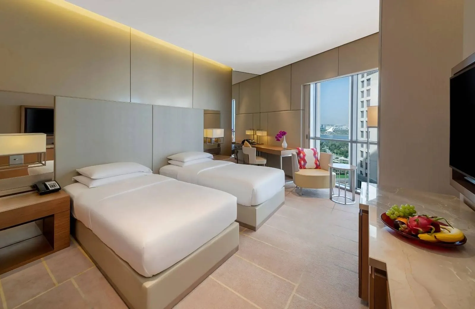 Hyatt Regency Dubai Creek Heights 5*