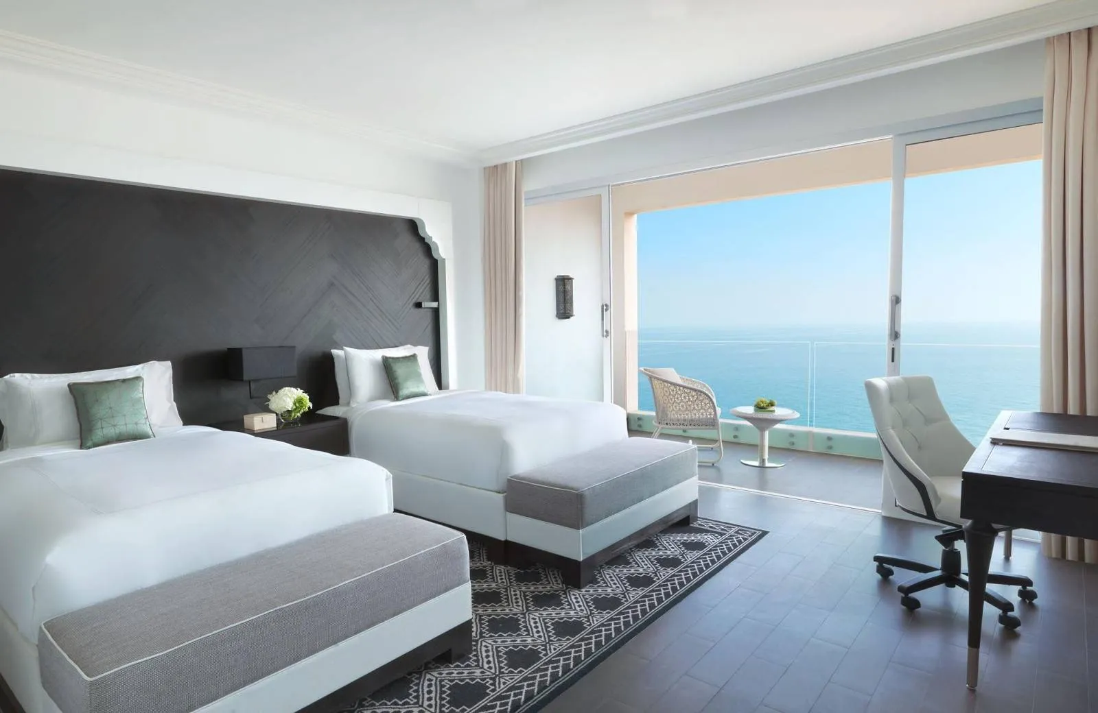 Fairmont Fujairah Beach Resort 5*