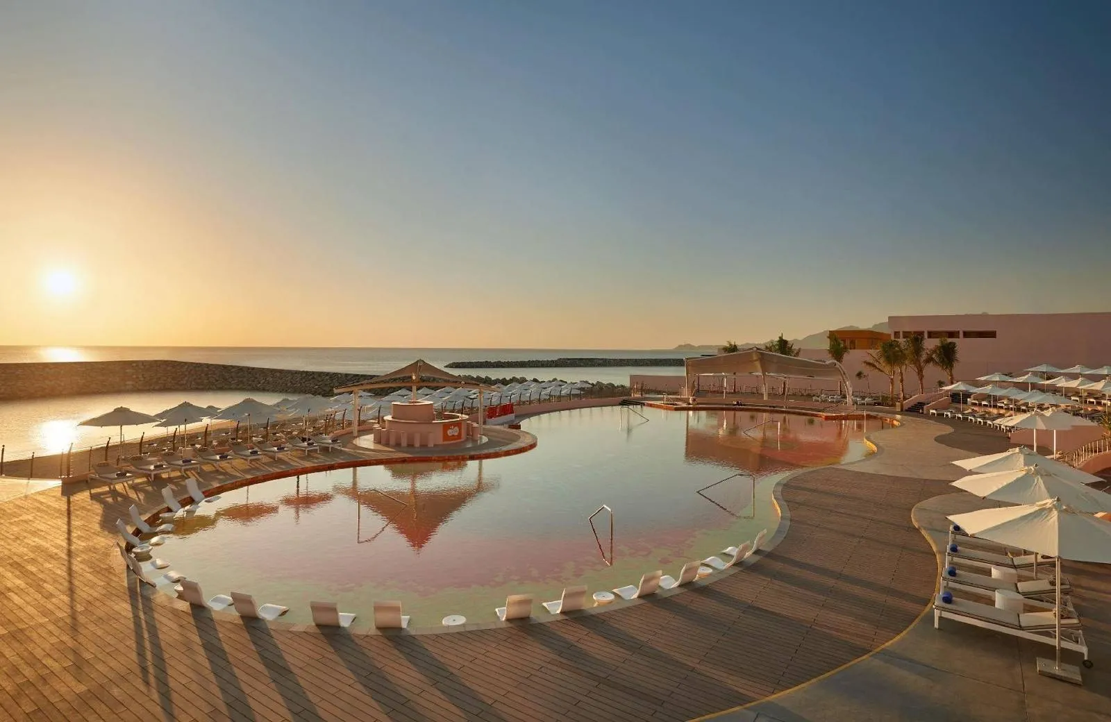 Fairmont Fujairah Beach Resort 5*