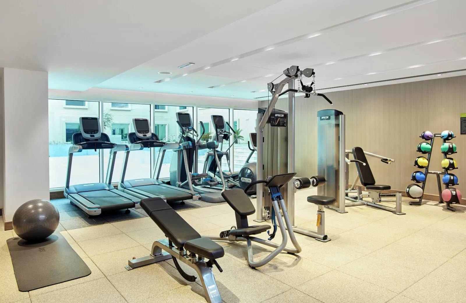 Hilton Garden Inn Dubai, Mall Avenue 4*