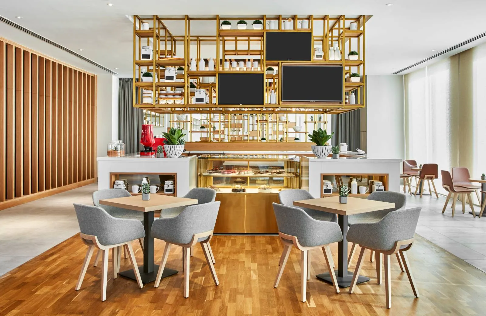 Hilton Garden Inn Dubai, Mall Avenue 4*