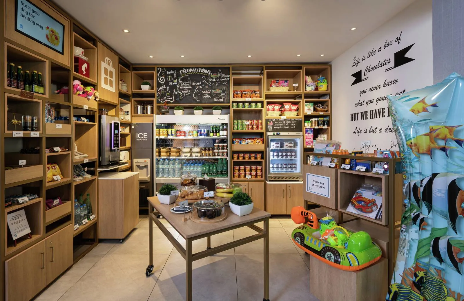 Hilton Garden Inn Dubai, Mall Avenue 4*