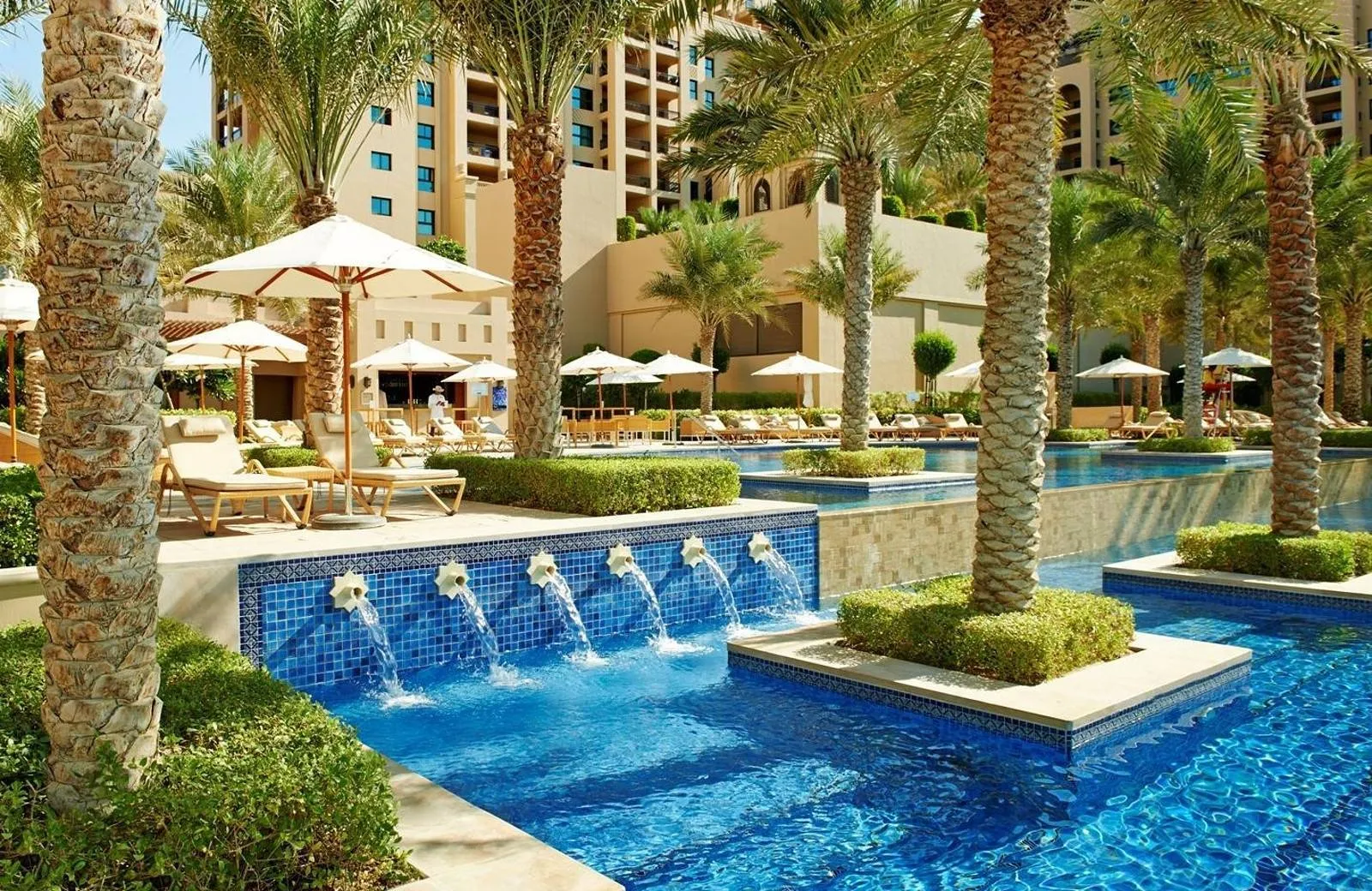Fairmont The Palm 5*