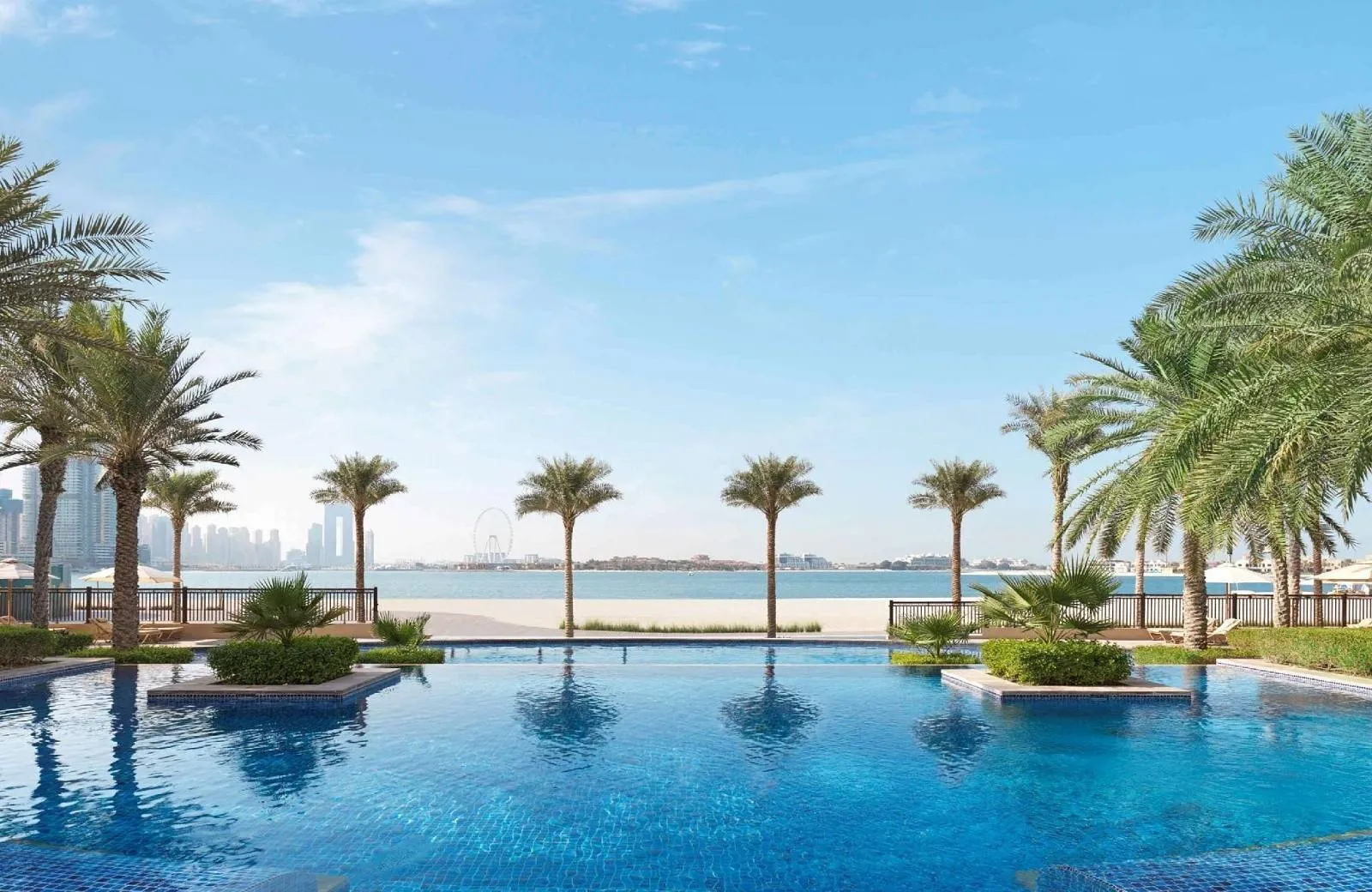 Fairmont The Palm 5*