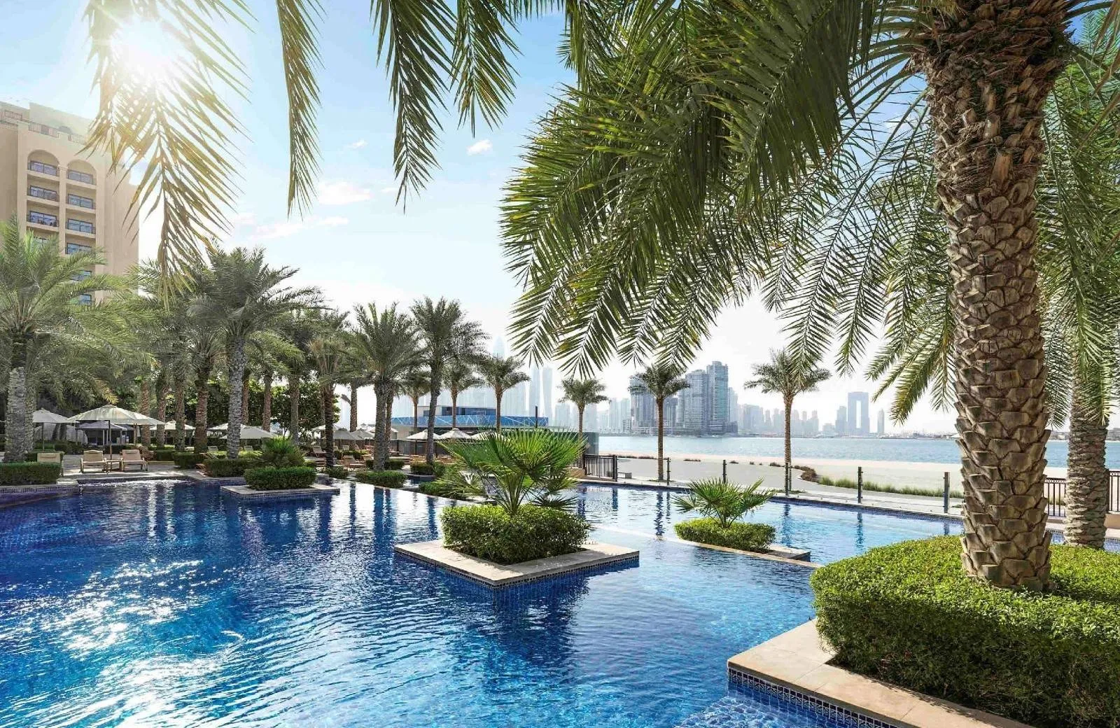 Fairmont The Palm 5*