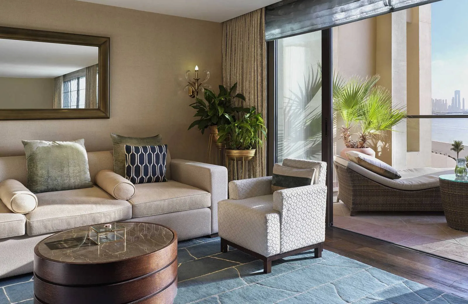 Fairmont The Palm 5*