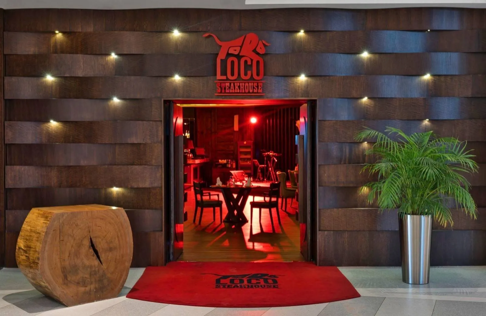 Rixos The Palm Hotel & Suites 5*