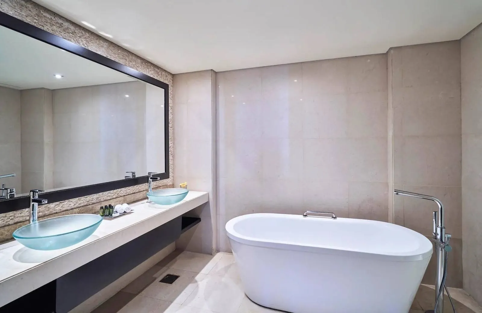 Rixos The Palm Hotel & Suites 5*