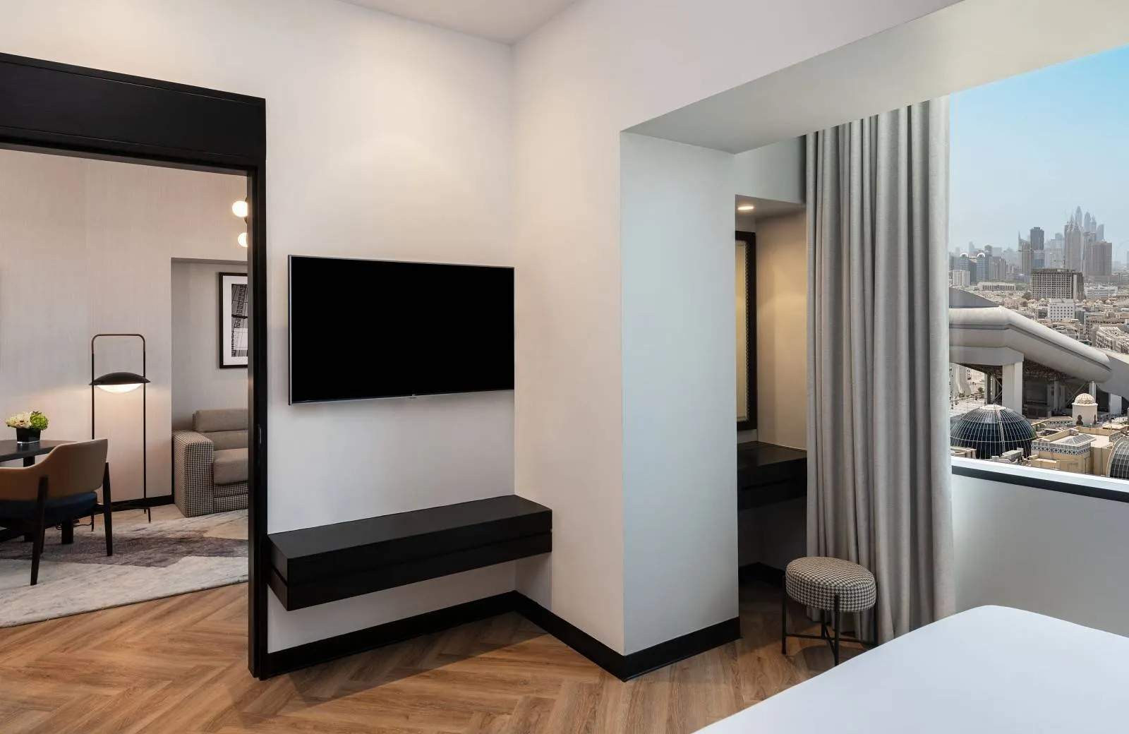 Sheraton Mall of the Emirates Hotel, Dubai 5*