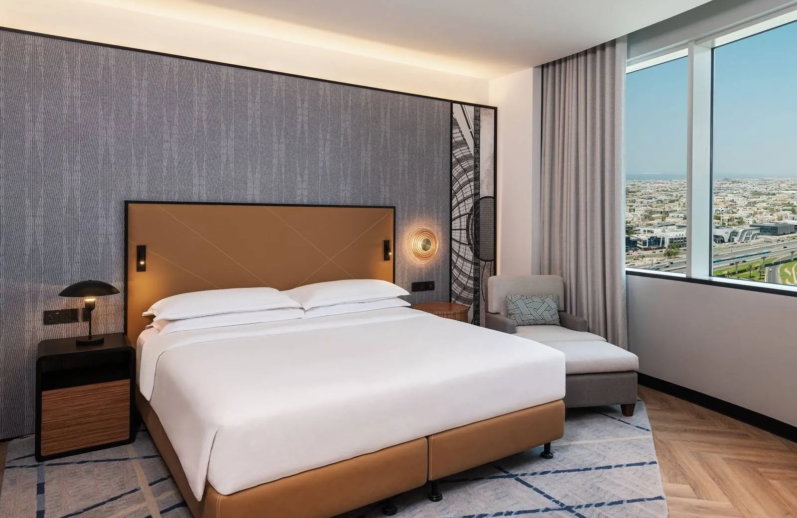 Sheraton Mall of the Emirates Hotel, Dubai 5*