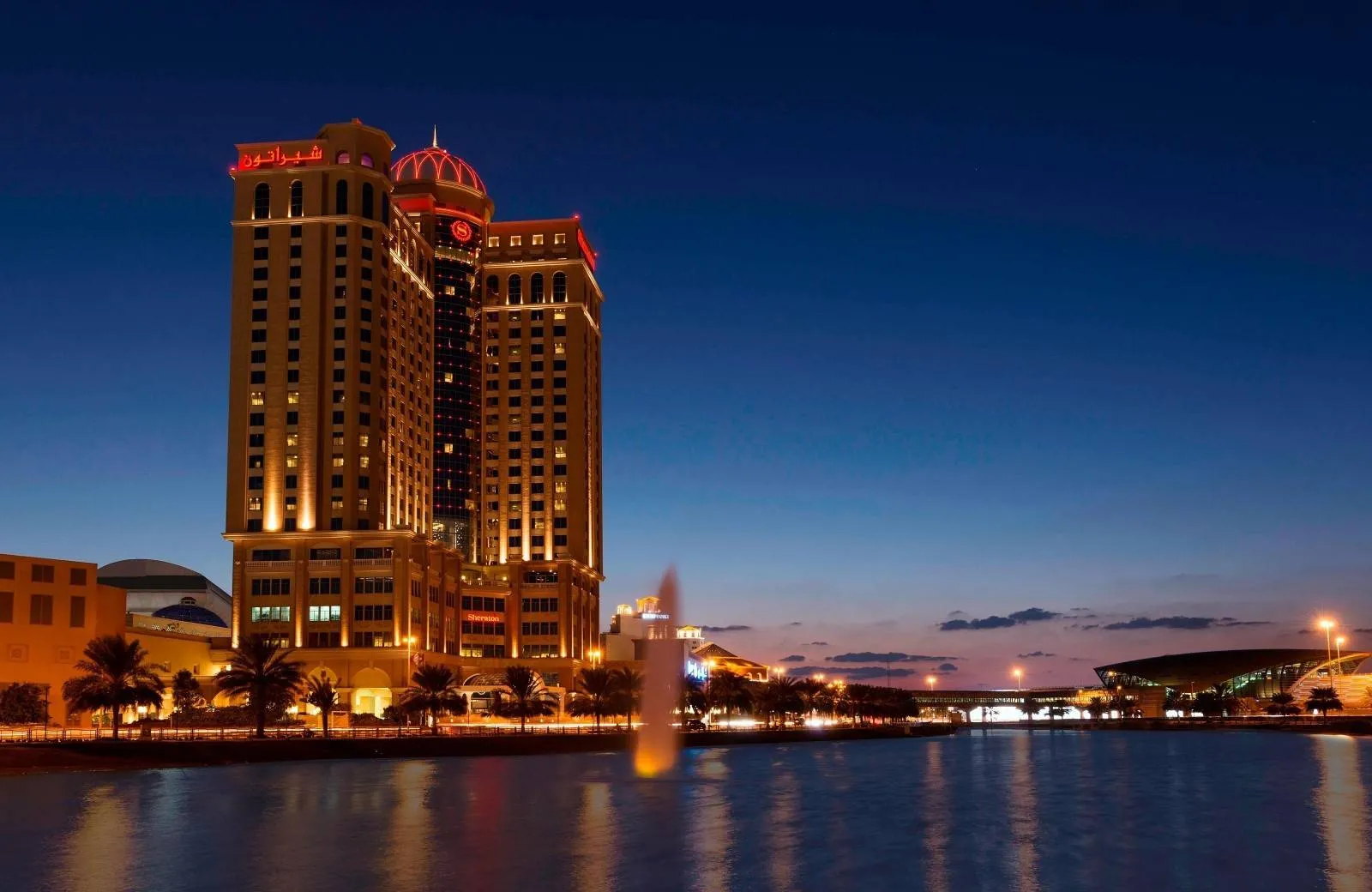 Sheraton Mall of the Emirates Hotel, Dubai 5*