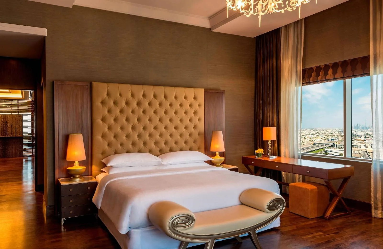 Sheraton Mall of the Emirates Hotel, Dubai 5*