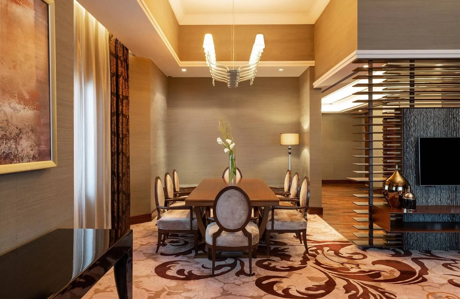 Sheraton Mall of the Emirates Hotel, Dubai 5*