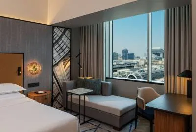 Sheraton Mall of the Emirates Hotel, Dubai 5*