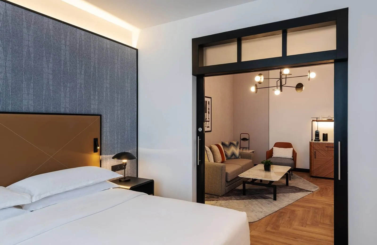 Sheraton Mall of the Emirates Hotel, Dubai 5*