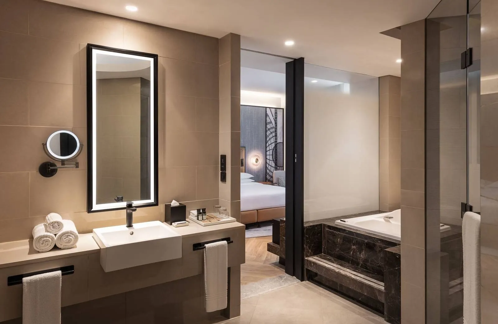 Sheraton Mall of the Emirates Hotel, Dubai 5*