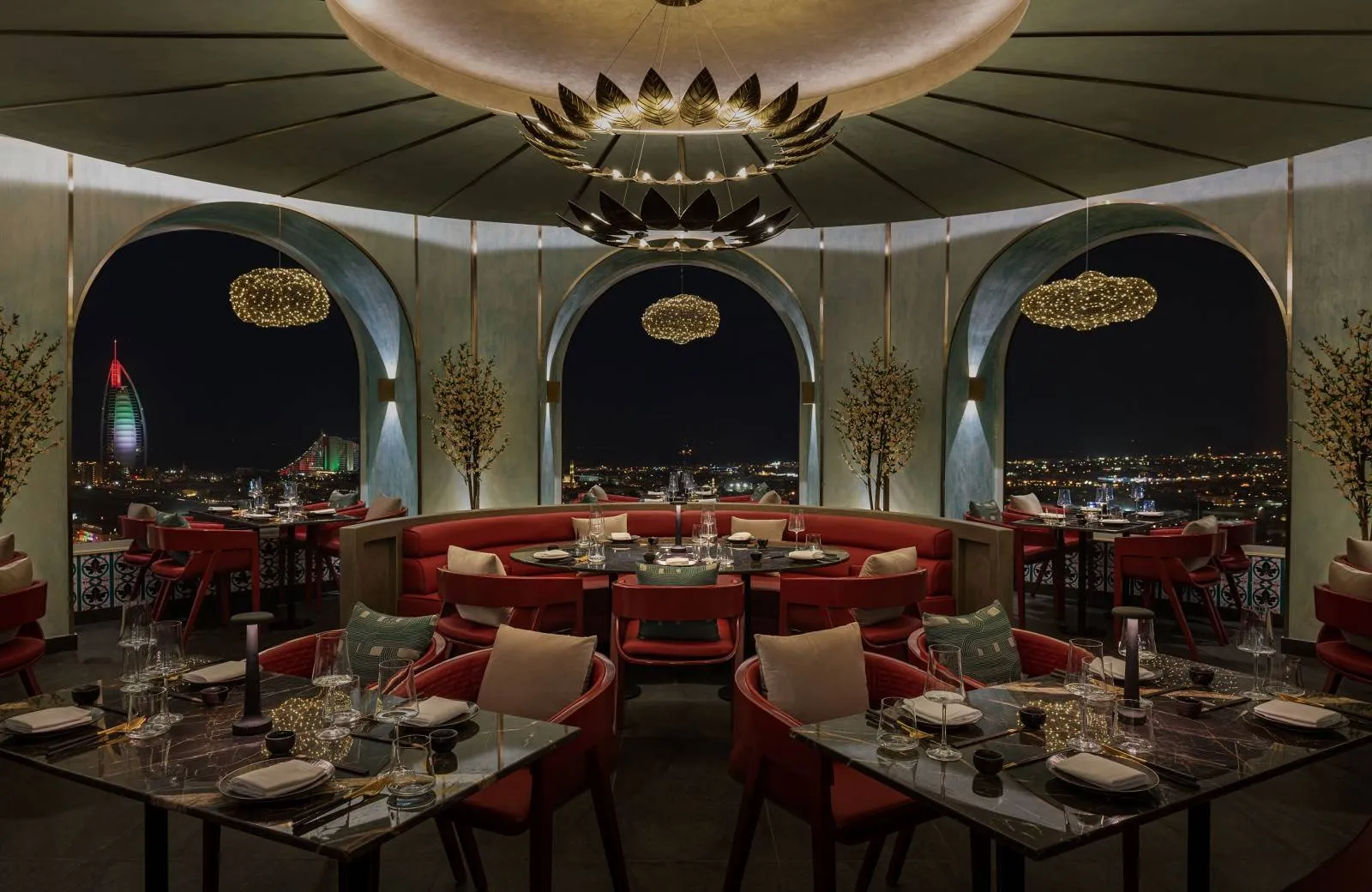 Sheraton Mall of the Emirates Hotel, Dubai 5*