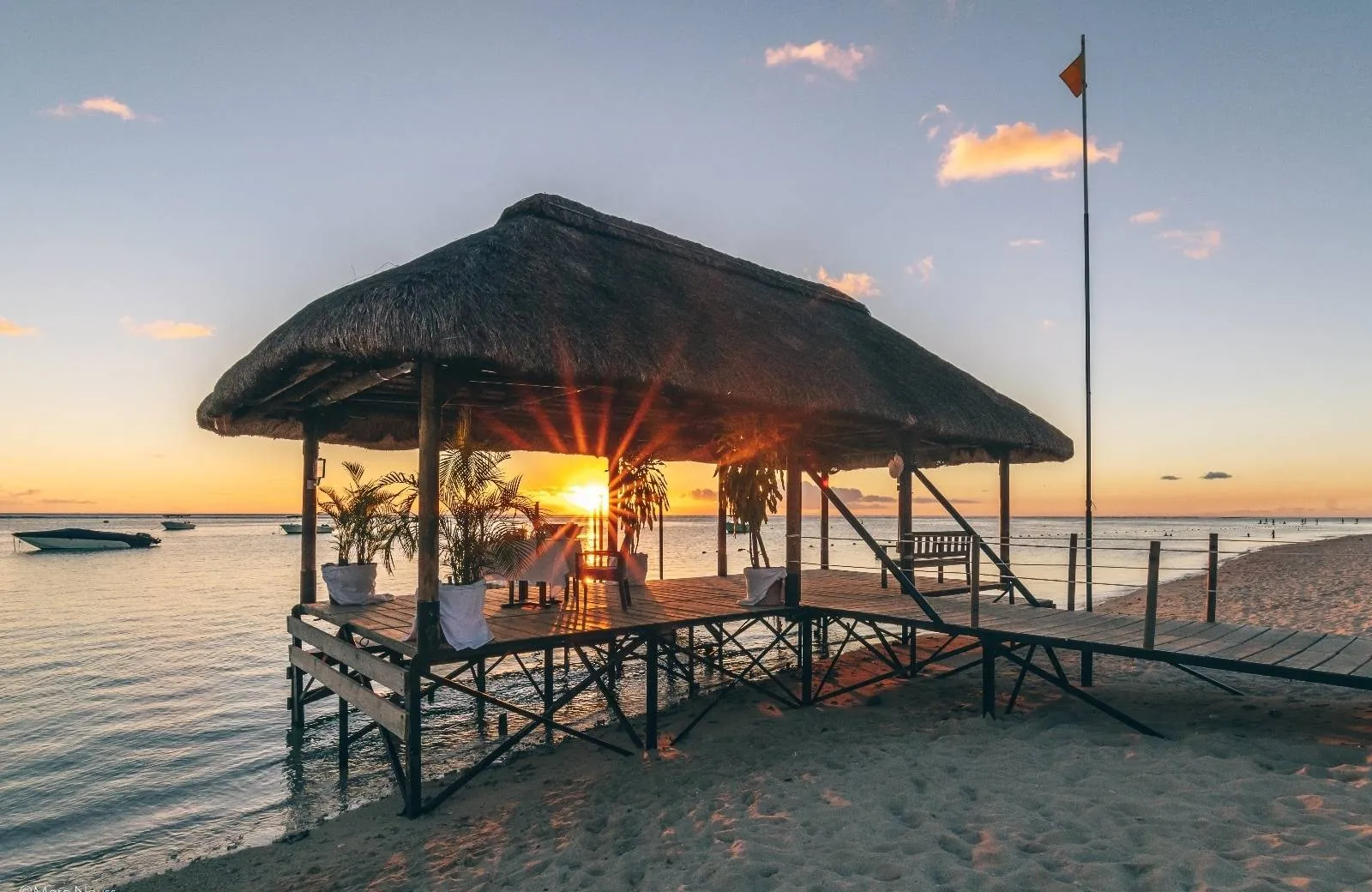 La Pirogue, A Sunlife Resort 4*