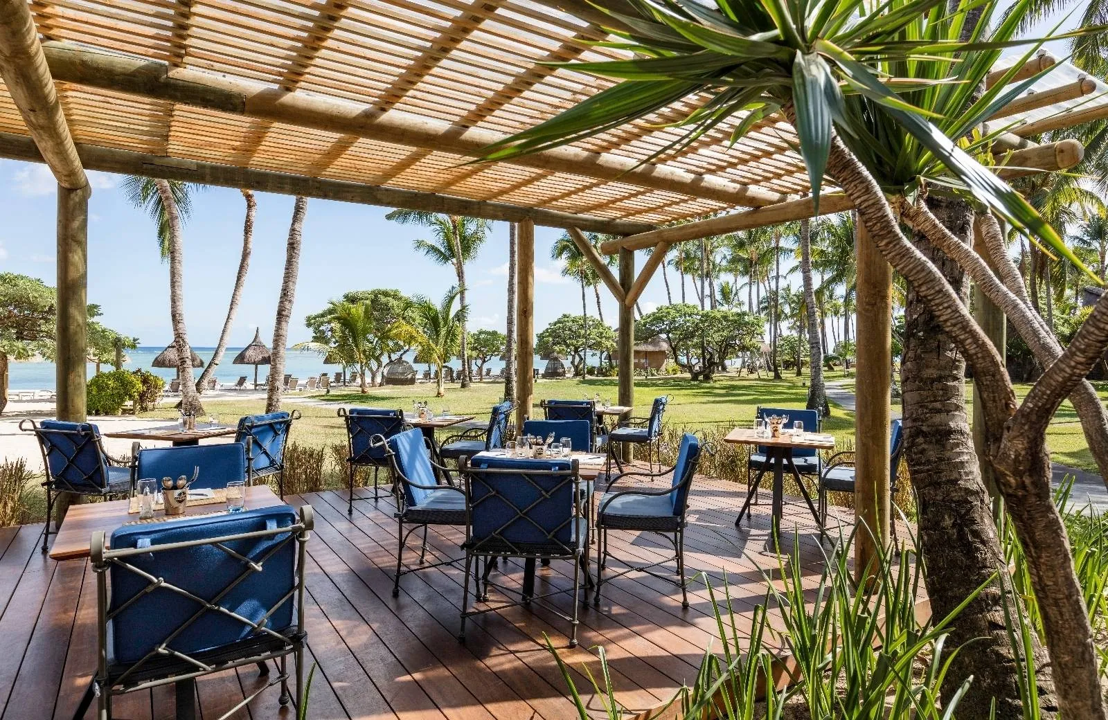 La Pirogue, A Sunlife Resort 4*