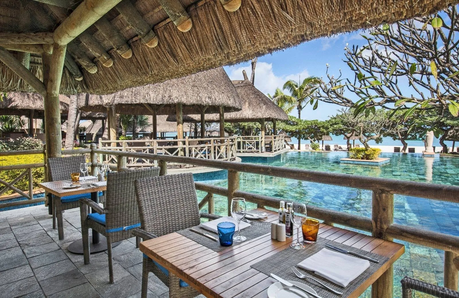 La Pirogue, A Sunlife Resort 4*