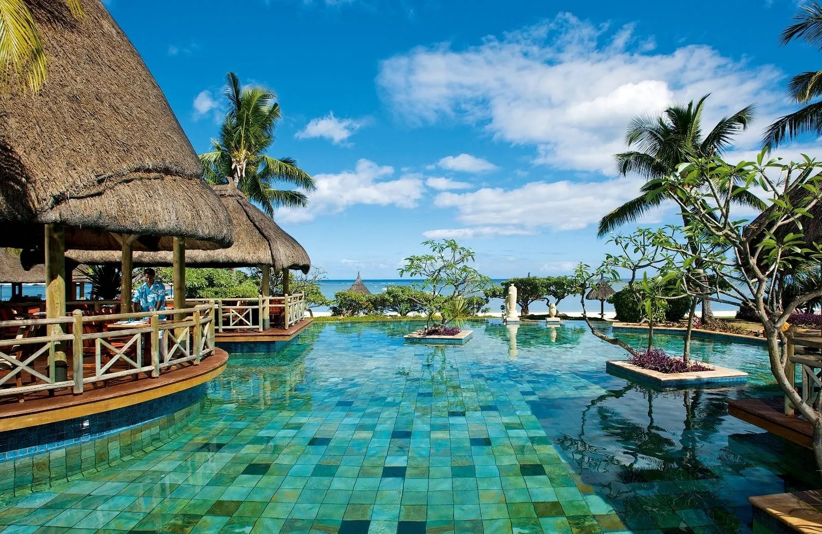 La Pirogue, A Sunlife Resort 4*