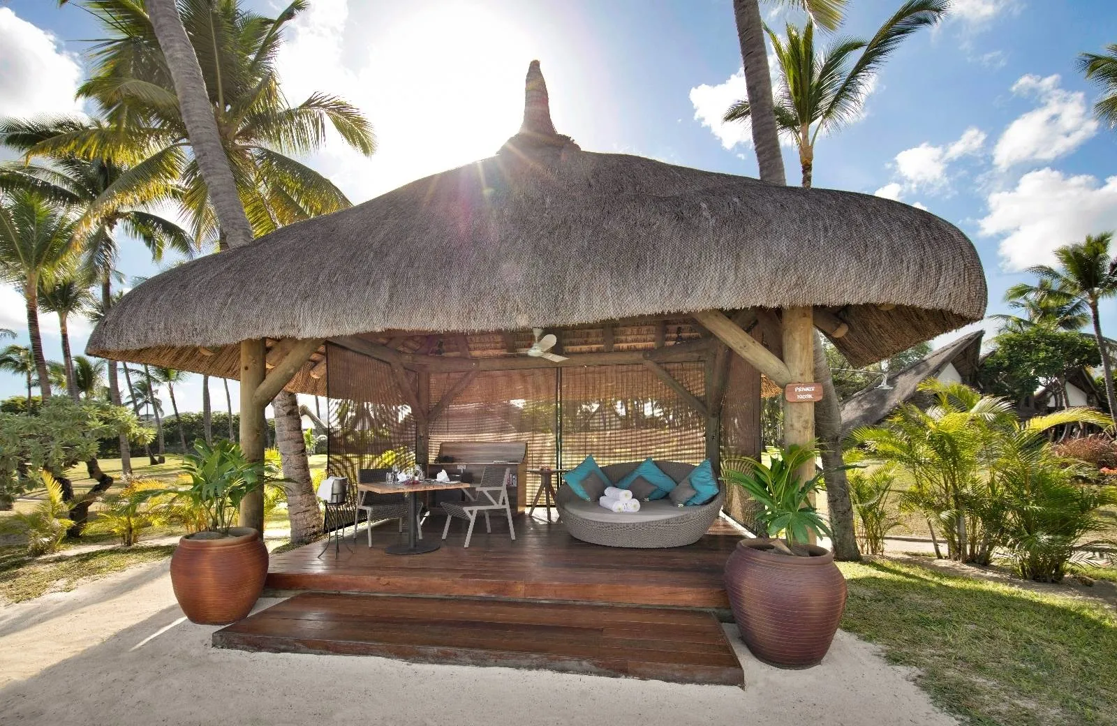 La Pirogue, A Sunlife Resort 4*