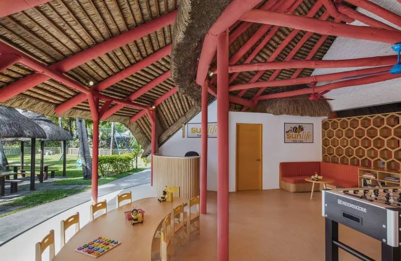 La Pirogue, A Sunlife Resort 4*