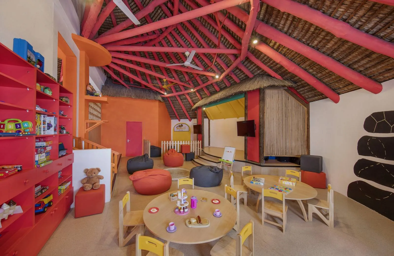 La Pirogue, A Sunlife Resort 4*