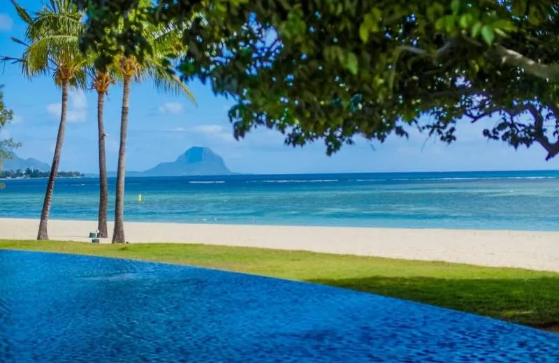 Maradiva Villas Resort & Spa 5*