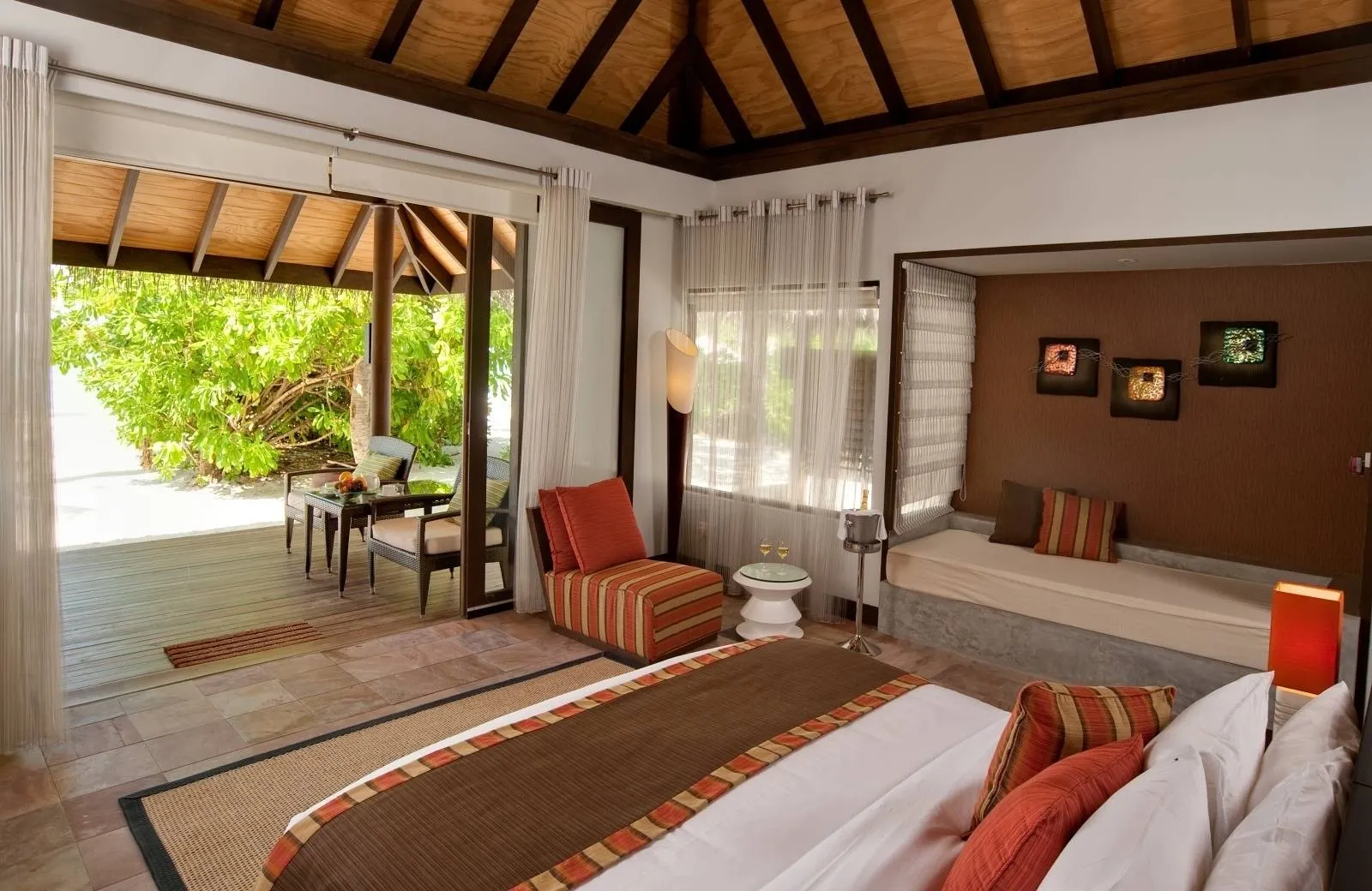 Velassaru Maldives 5*
