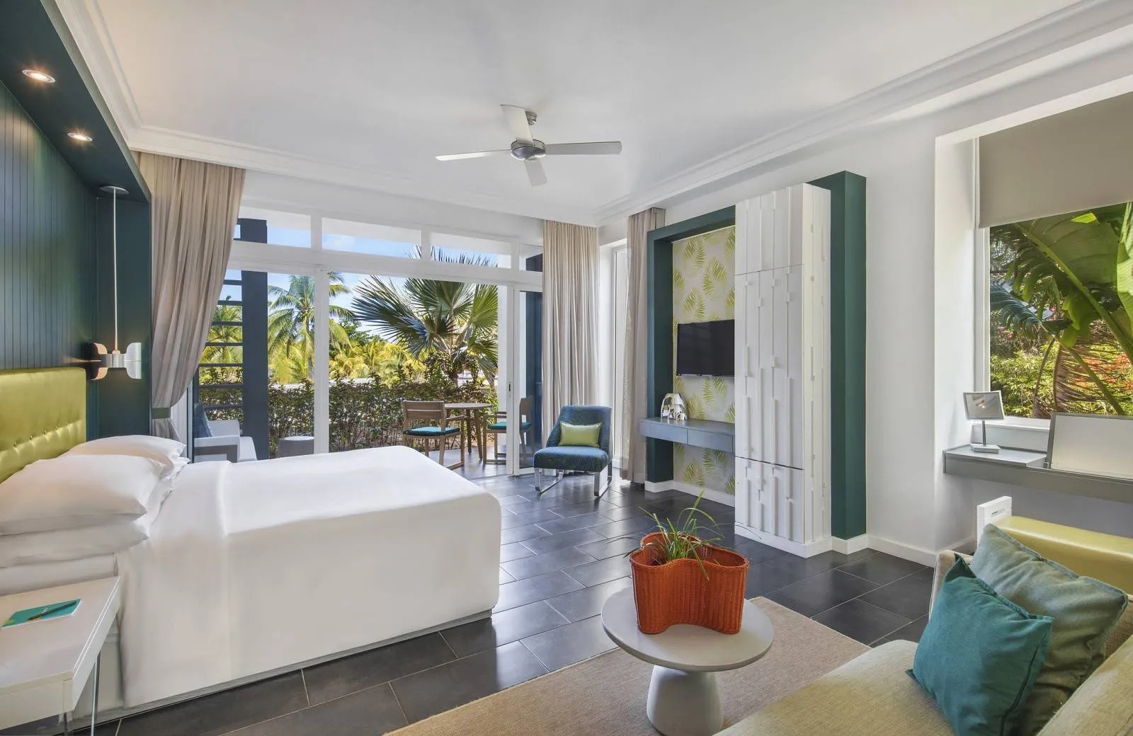 Long Beach, A Sunlife Resort 5*