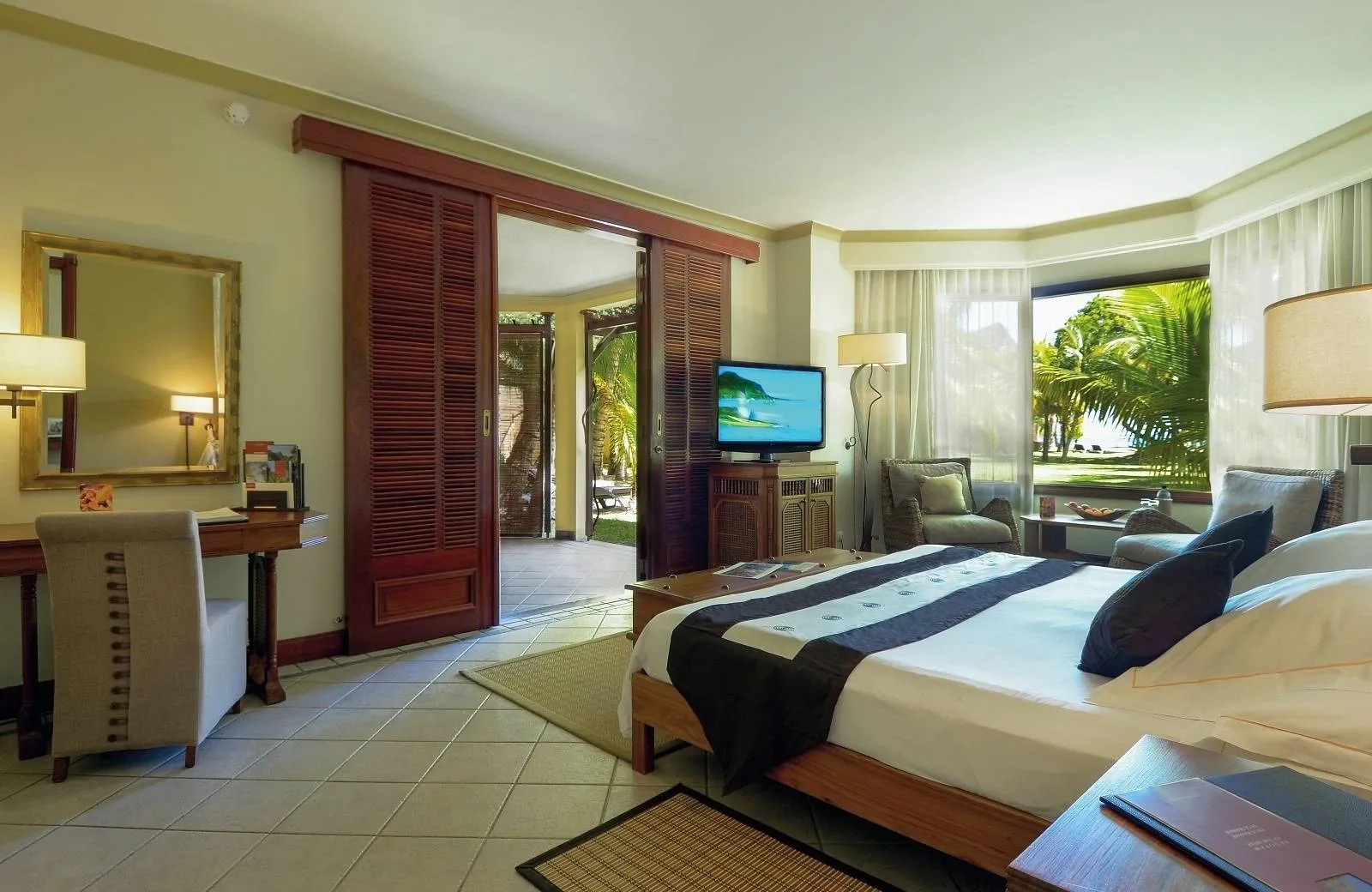 Dinarobin Beachcomber Golf Resort & Spa 5*