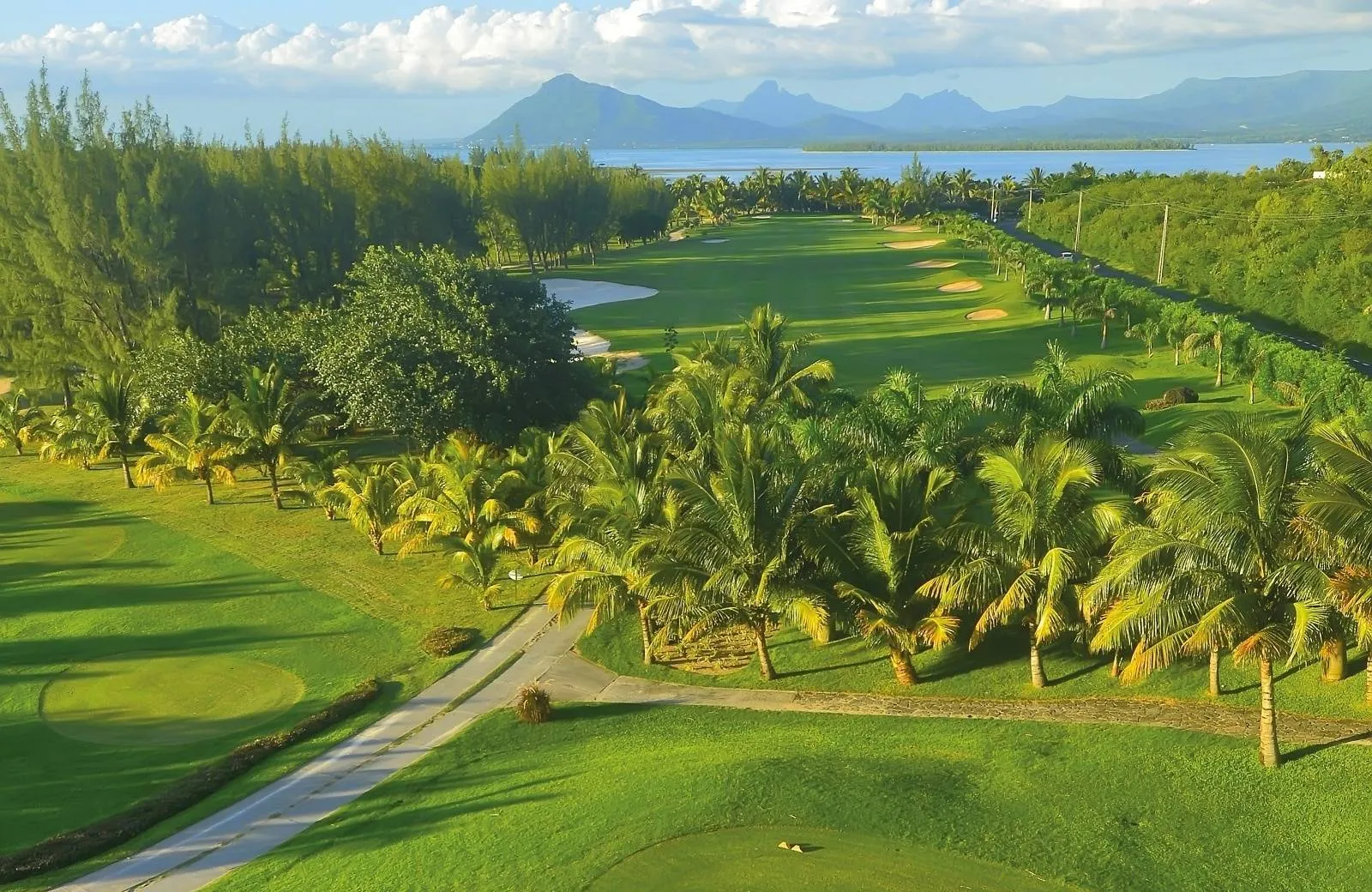 Dinarobin Beachcomber Golf Resort & Spa 5*