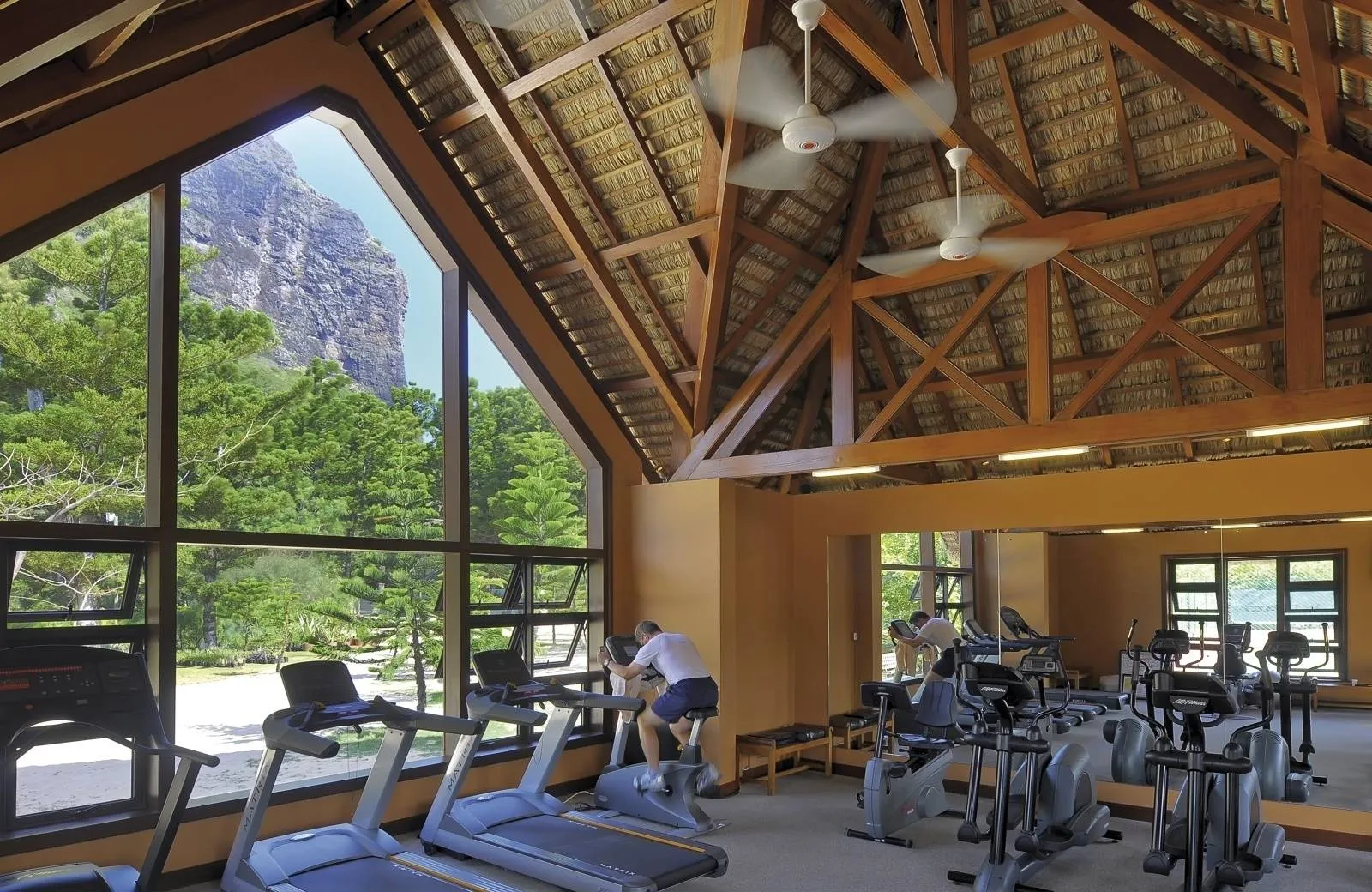 Dinarobin Beachcomber Golf Resort & Spa 5*