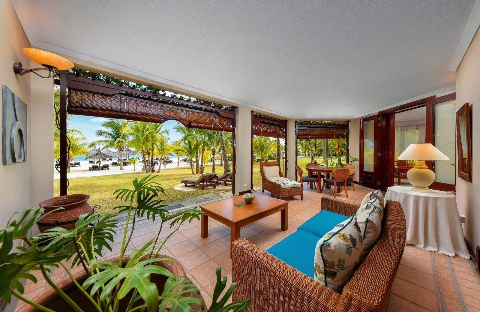 Dinarobin Beachcomber Golf Resort & Spa 5*