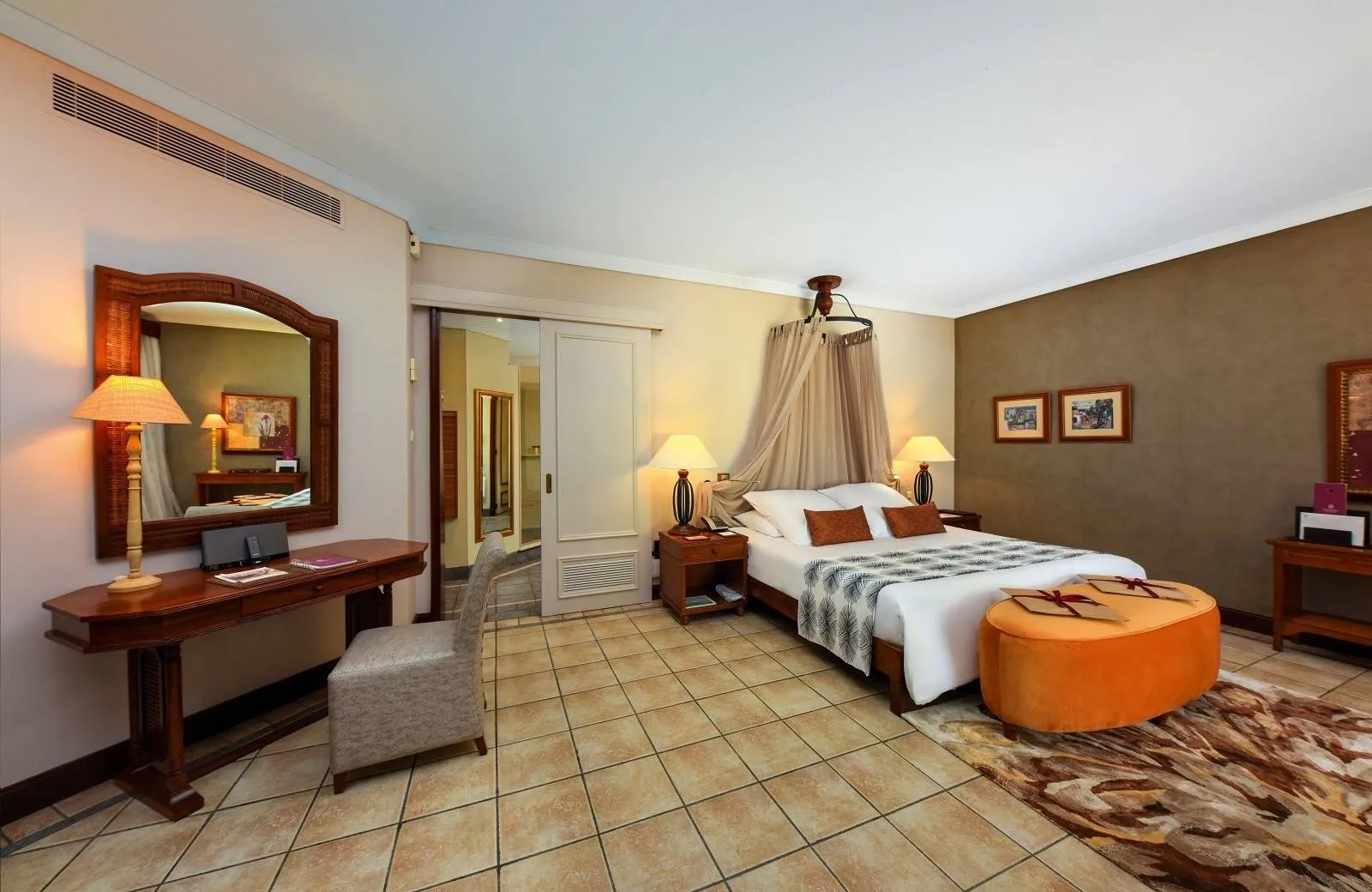 Dinarobin Beachcomber Golf Resort & Spa 5*