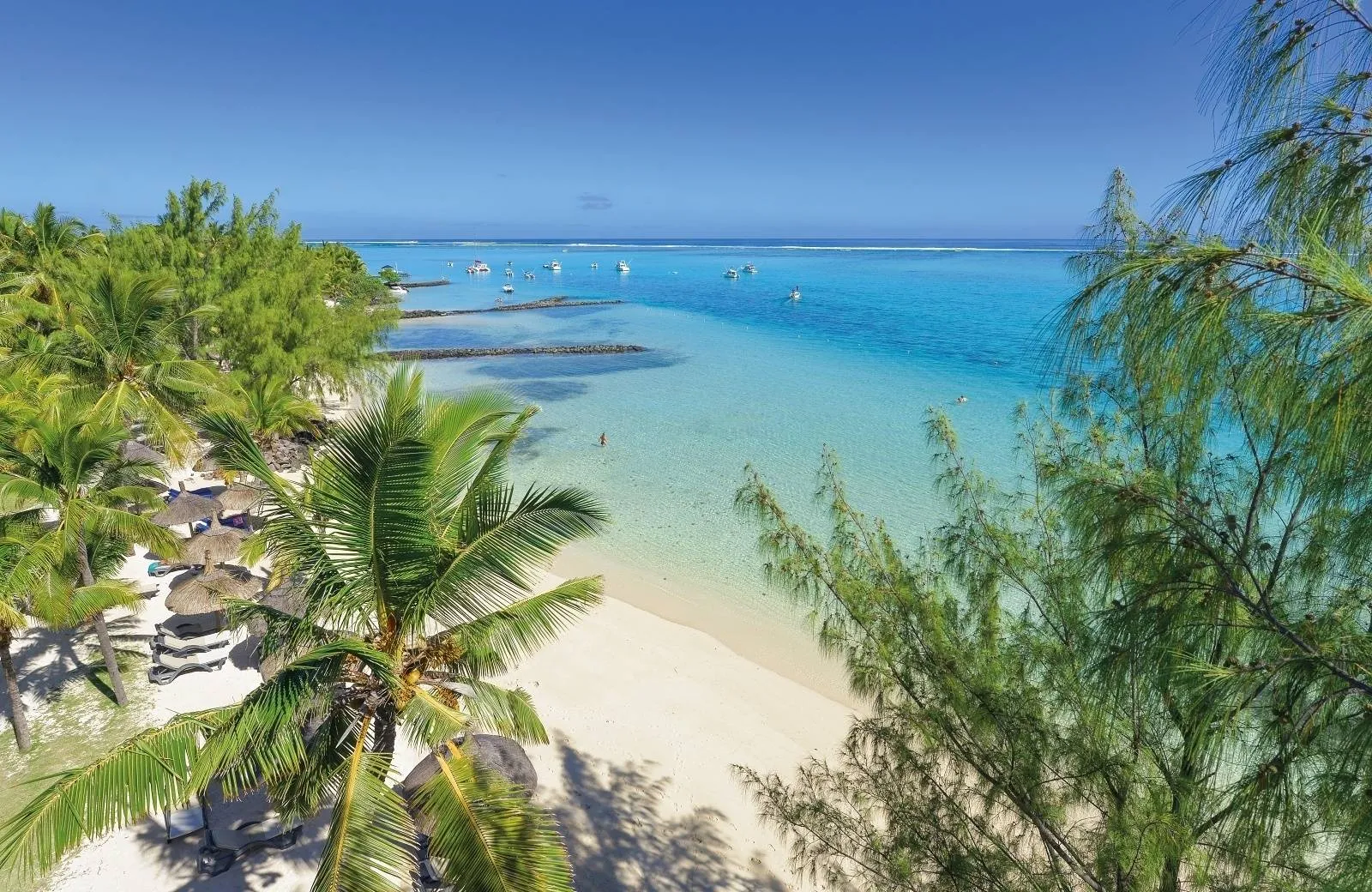 Paradis Beachcomber Golf Resort & Spa 5*