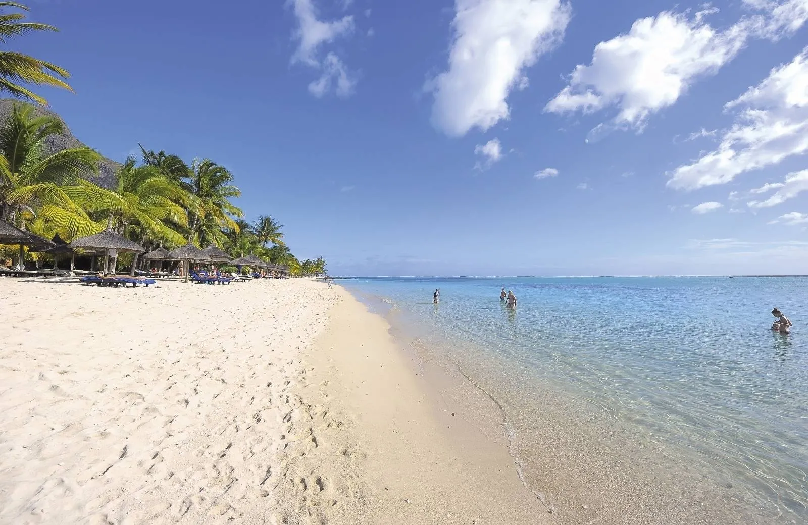 Paradis Beachcomber Golf Resort & Spa 5*