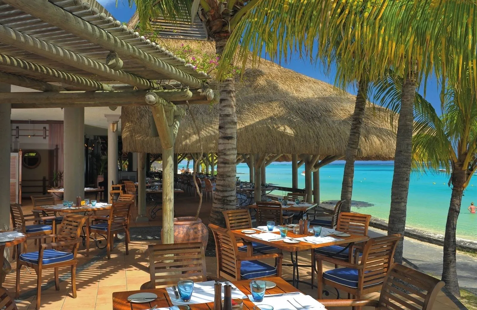 Paradis Beachcomber Golf Resort & Spa 5*