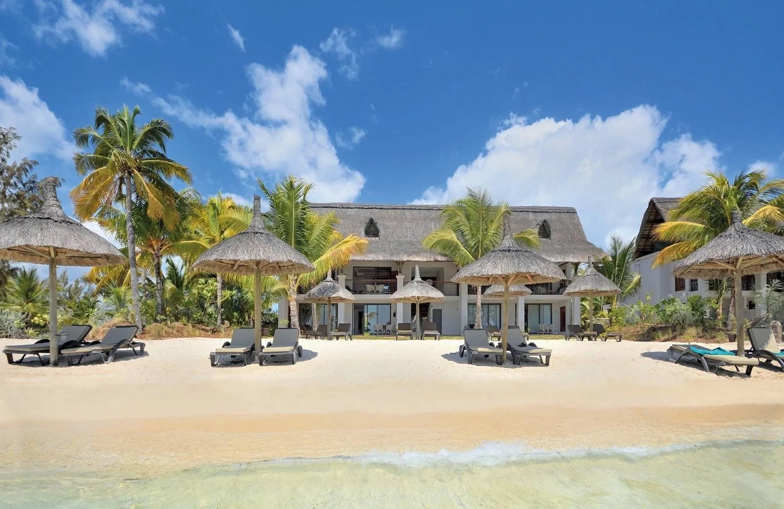 Paradis Beachcomber Golf Resort & Spa 5*