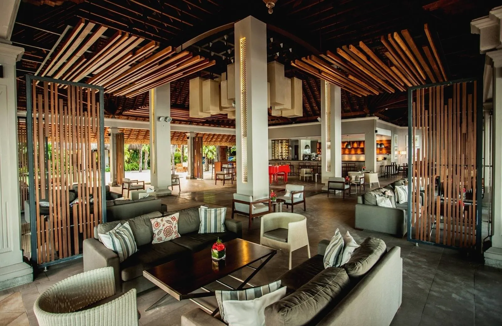 Paradis Beachcomber Golf Resort & Spa 5*